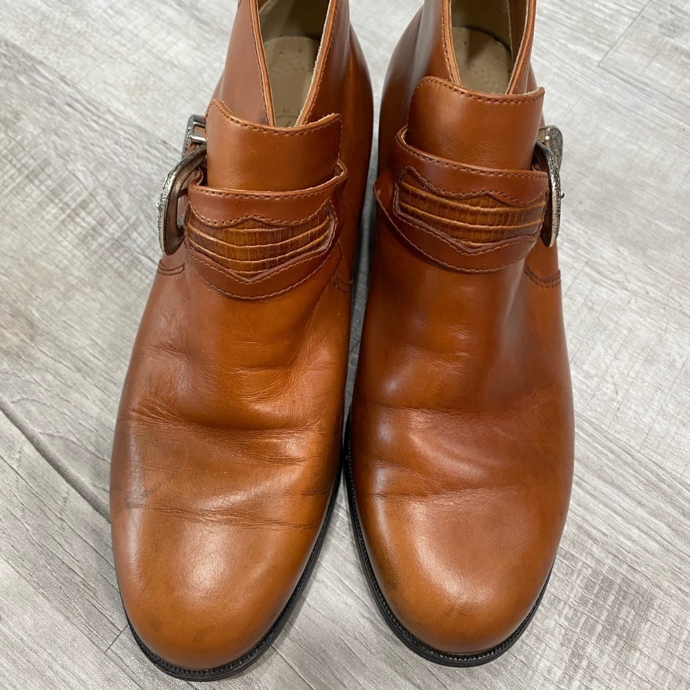 Ariat womens booties sz 6